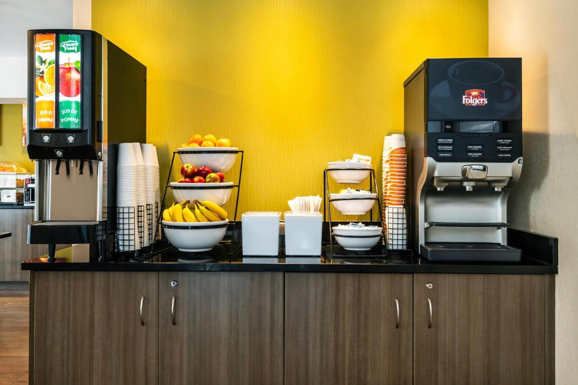Comfort Inn Airport Winnipeg Eksteriør billede